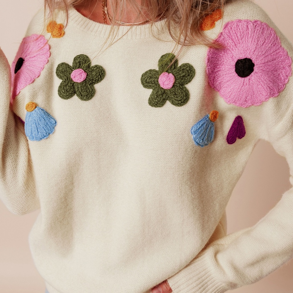 B135 Beige Knitted Flower Pattern Ribbed Edge Sweater - Picture 2 of 3